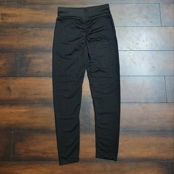 NWOT Black "Tik Tok" Leggings - Picture 1 of 2